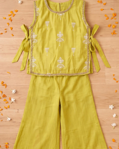 Garden Glow - Green & Peach Embroidered Mul Chanderi Palazzo Sets for Twin Girls – TwinsTribe x Chhutkan Diwali Edit