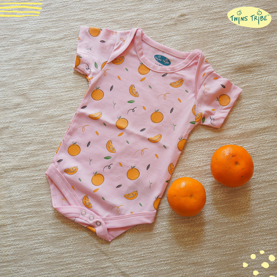 TwinsTribe Twins Onesie Set – Apples & Oranges